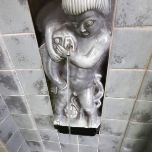 33 Trinkbrunnen in art deko aus dem Jahr 1925 33 Trinkbrunnen in art deko aus dem Jahr 1925