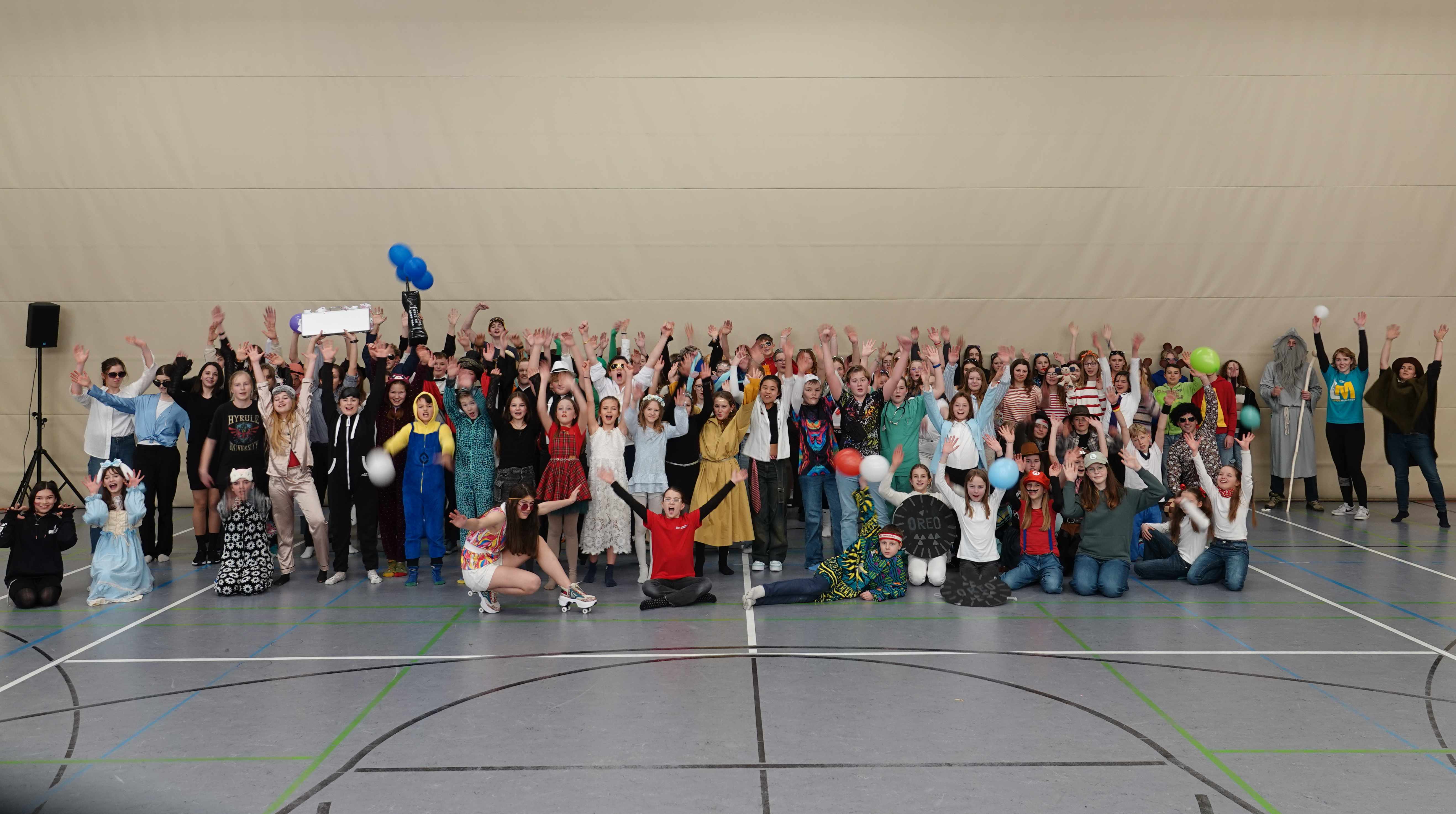 2502 Fasching 04